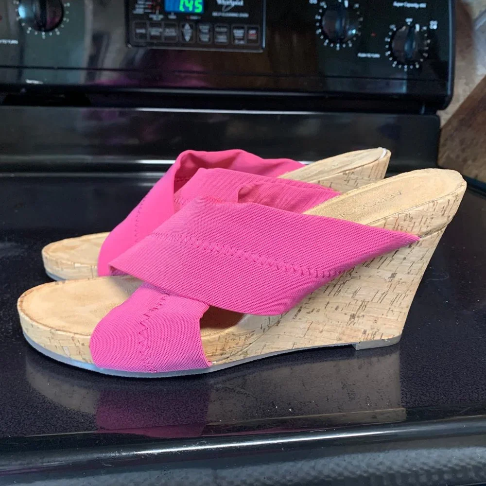 Aerosoles Pink Party plush 9.5